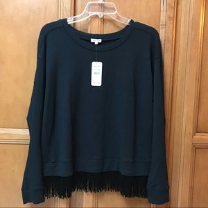 Splendid top long sleeves w/fringe on the bottom